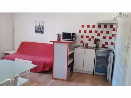 a louer f2 meuble libre