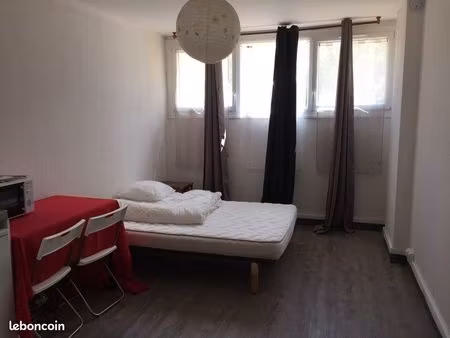 studio chambre 20 m2