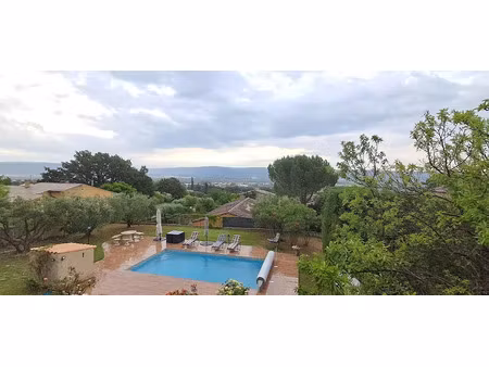 location meublée maison 5 pièces 133 m² à villeneuve (04180)  2 060 €