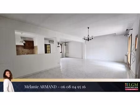 aigues-mortes – maison de ville avec grand garage