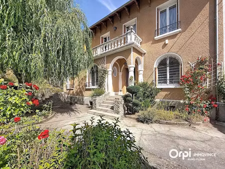 vente maison 4 pièces 133 m² à saint-flour (15100)  245 000 €