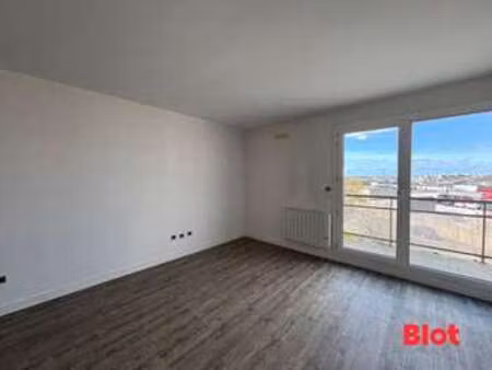 location appartement 2 pièces à brest (29200) : à louer 2 pièces / 45m² brest