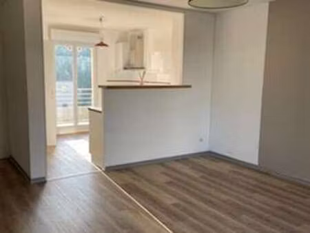 location appartement 4 pièces à rezé (44400) : à louer 4 pièces / 79m² rezé