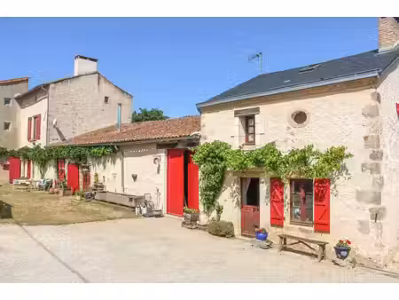maison à vendre à saint-loup-lamairé (79600) - deux-sèvres