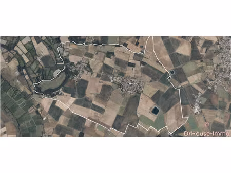 a peault terrain constructible 885 m2