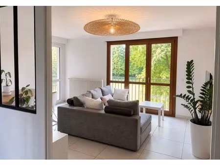 appartement t3 bruges - 69 m2 - 1290 euros ttc