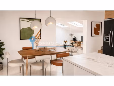 bel appartement 3 chambres avec terrasse en centre ville - v