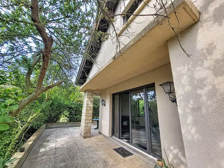 exclusivite - douvres la delivrande - maison entourée de verdure