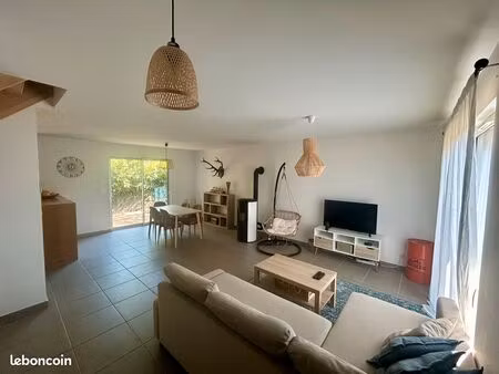 maison 4 pièces de 85 m²
