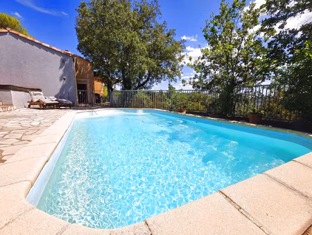 a vendre villa 3 chambres piscine garage