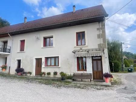 saint-laurent-du-pont charmante maison de village avec dép