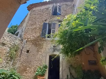 vente maison de village 3 pièces 78 m2 à villecroze