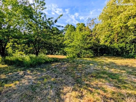 terrain 755 m² saint agnant