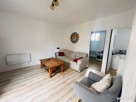 appartement rénové de 100 m² dans un mas viticole environnement privilégié