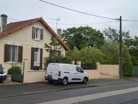 vente maison à saint-yrieix-sur-charente (16710) : à vendre / 84m² saint-yrieix-sur-charen