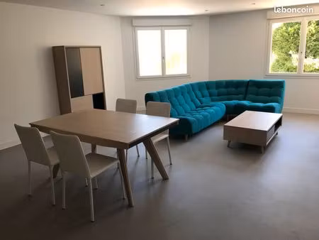 loue grand t2 meublé