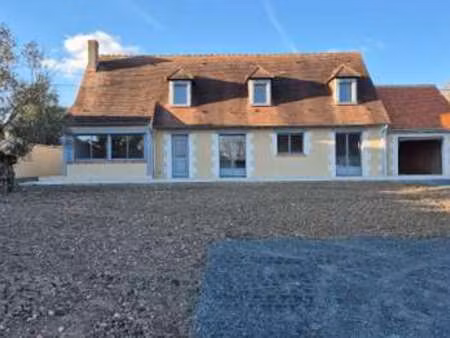 location maison à la croix-en-touraine (37150) : à louer / 160m² la croix-en-touraine