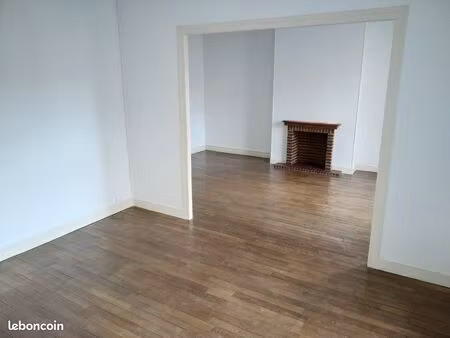 location appartement 3 pièces (61 m² plein centre)