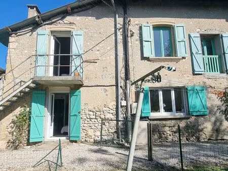 appartement t3 duplex dans maison à la campagne