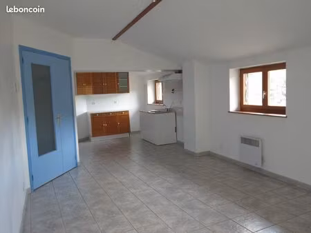 a louer appartement 3 pièces 61m2 à marchampt dans le beaujolais