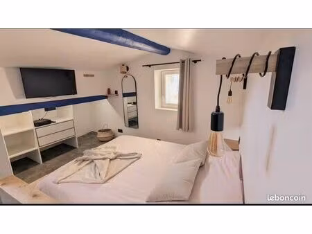 location studio meublé