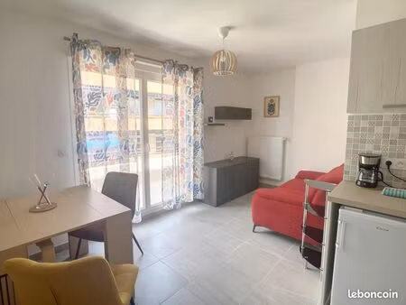 studio meublé 28 m² – terrasse 15 m² + garage + cave – st-laurent-du-var centre