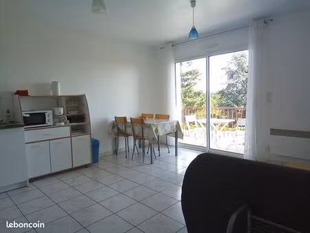 appartement 2 pièces uniquement pour étudiants