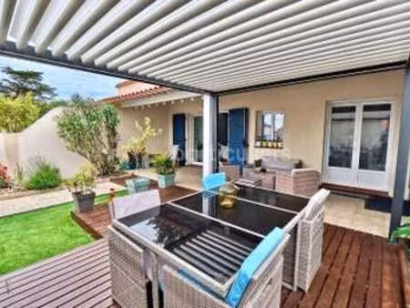 vente maison aux sables-d'olonne (85100) : à vendre / 75m² les sables-d'olonne
