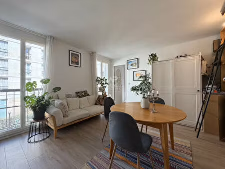 "versailles château" bel appartement de 2 pièces de 42 m2 avec cave !