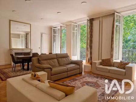 appartement à paris (75008)