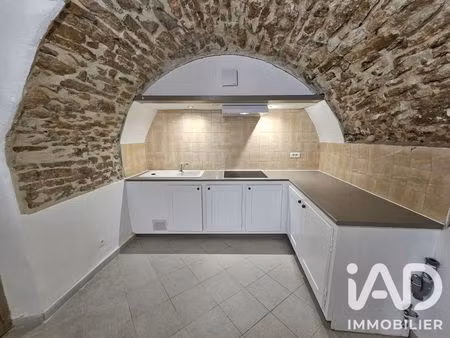 appartement à saint-julien-de-peyrolas (30760)