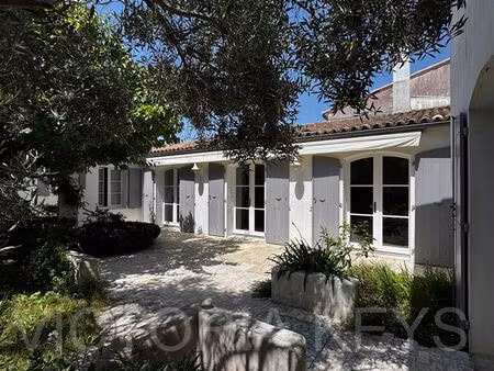 immobilier île de ré  maison entre plages et commerces - la couarde sur mer