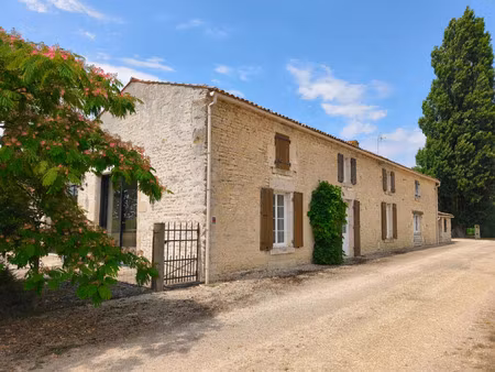 maison à vendre la greve sur mignon 3 pièce(s) 144m2 202 600€