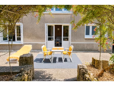 goviller ? maison de caractère avec deux logements  jardin et fort potentiel