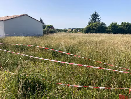 terrain à 10 min de fontenay le comte