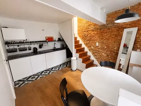 t2 duplex de charme – 36 m² – quartier salin / rue de la fo