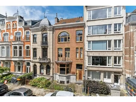 authentiek opbrengsteigendom te koop in de markgravewijk