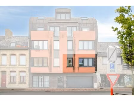 instapklaar appartement met ruim terras in centrum poperinge