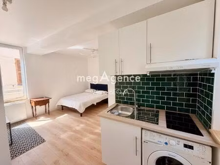 studio meublé de 23 m² en plein centre-ville de sens