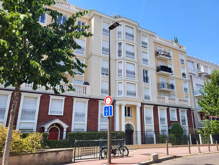 appartement suresnes - 1 pièce(s) - 24.23 m2