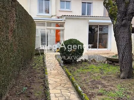 maison 4 chambres   jardin  garage  dépendance  véranda