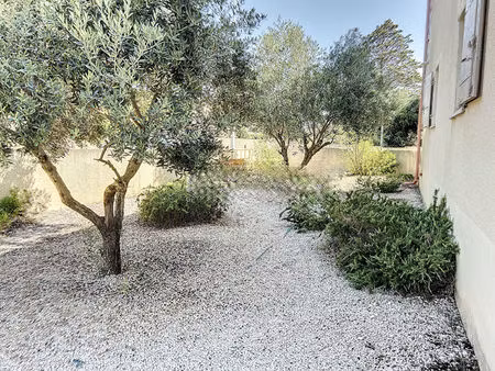 frontignan maison meublee a louer 3 chambres jardin garage