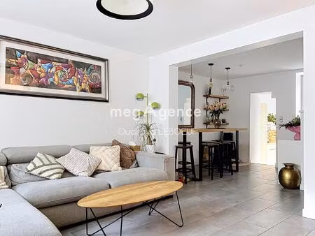 un cocon en cœur de ville : maison 5 p avec patio
