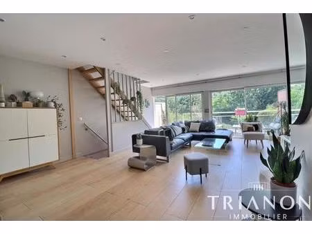 maison 100 m² – rénovation de qualité – jardin en terrasse – dpe c – marly-le-roi