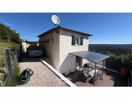 maison individuelle t3 avec vue dominante et terrain sur la