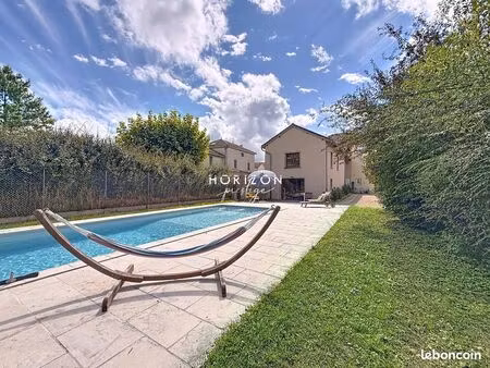 maison 6 pièces 183 m²