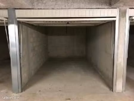 box parking 14m2