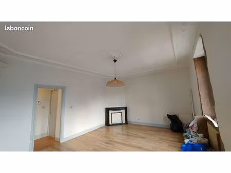 apt 2 grandes chambres vieille ville proche esta  de droit ...