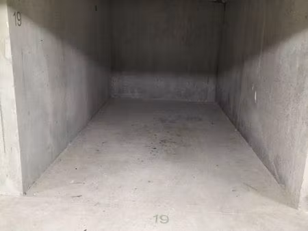 loue garage