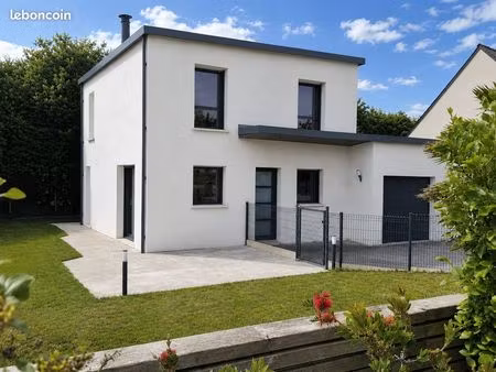 location maison 95m² - 4 chambres - jardin - garage - proche centre-ville et écoles